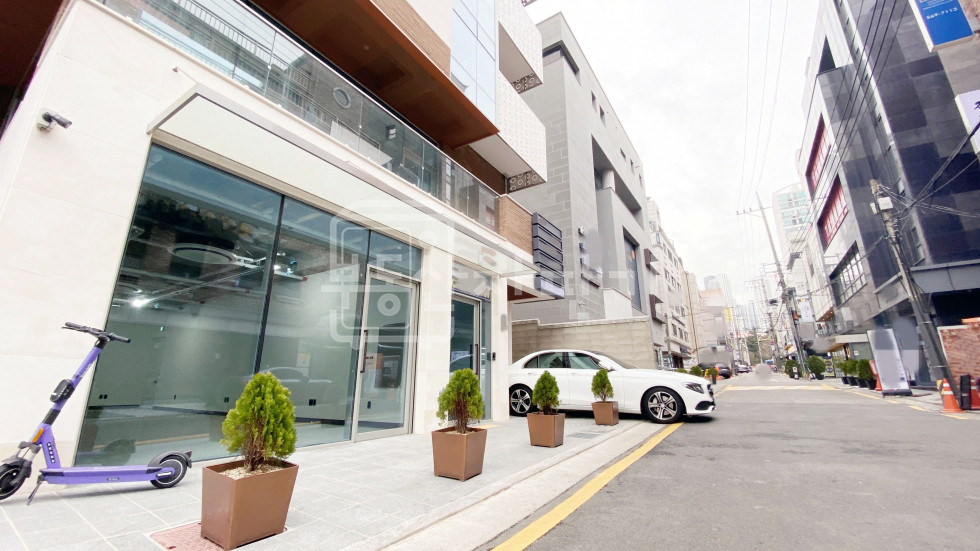 서울 강남구 대치동 무권리, 선릉역 도보 4분, 역세권, 지하1층 임대 월세 매물번호 10078 사진 1