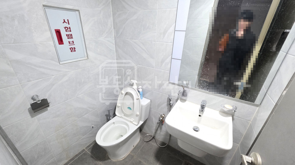 서울 강남구 신사동 무권리, 압구정로데오역 5분, 역세권, 지하1층 임대, 높은층고(4.1M) 월세 매물번호 10136 사진 4