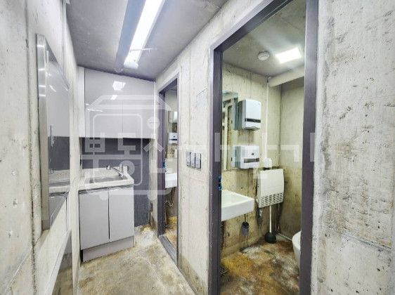 서울 강남구 논현동 무권리 학동역 도보 3분 초역세권 층고 높은 지하 1층 월세 매물번호 10142 사진 3