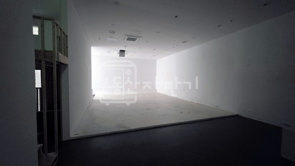 서울 강남구 역삼동 무권리, 선정릉역 9분, 역세권, 지하2층 임대, 높은층고(3.8M) 월세 매물번호 10149 사진 1