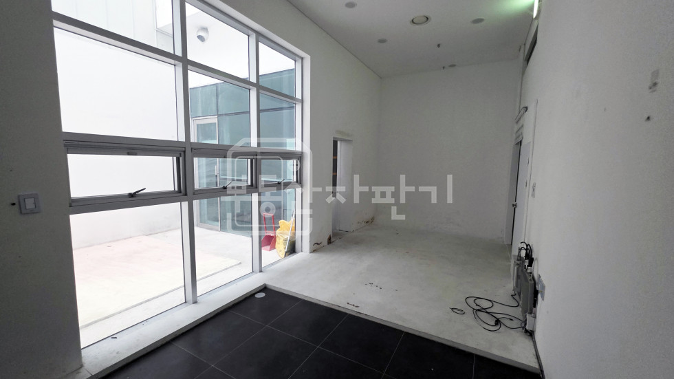 서울 강남구 역삼동 무권리, 선정릉역 9분, 역세권, 지하2층 임대, 높은층고(3.8M) 월세 매물번호 10149 사진 5