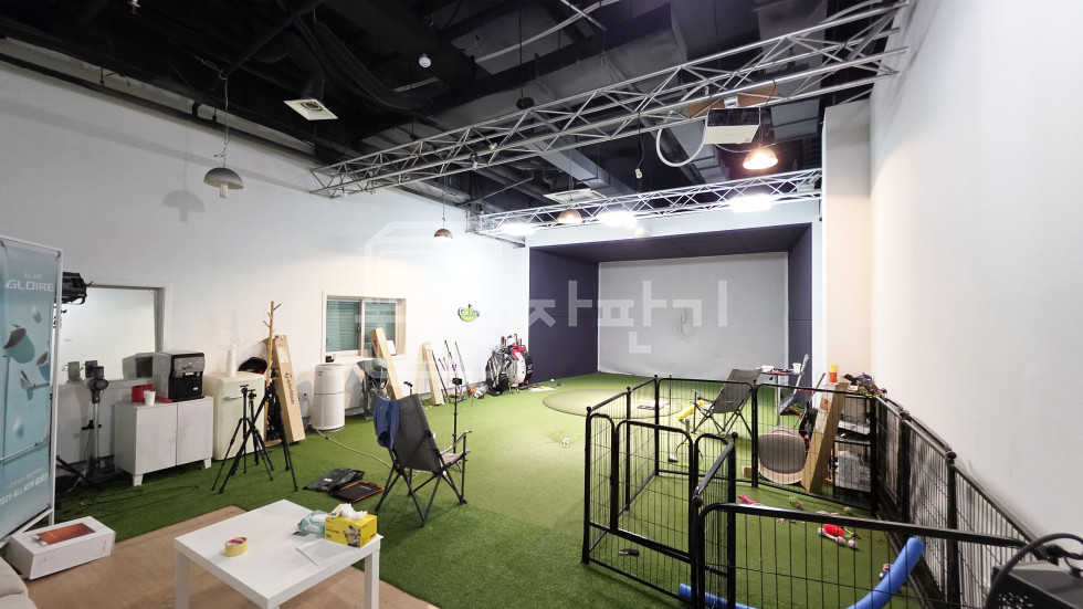 서울 강남구 논현동 무권리, 논현역, 학동역 더블역세권 도보 7분 거리, 지하2층, 높은층고(4.5M) 월세 매물번호 10162 사진 1