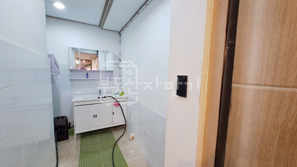 서울 강남구 역삼동 무권리, 역삼역 7분, 역세권, 지하 1층 임대 월세 매물번호 10177 사진 11