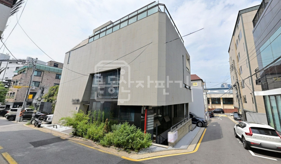 서울 강남구 청담동 강남구청역 3분, 코너건물 지하2층 임대 월세 매물번호 10179 사진 1