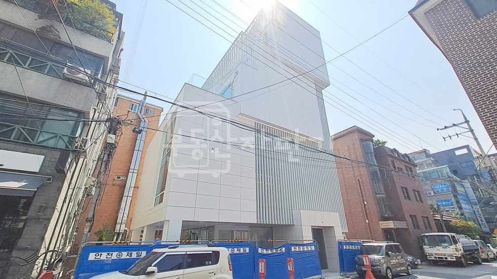 서울 강남구 대치동 신축 첫 입주, 한티역 4분, 역세권, 지하 2층 임대 월세 매물번호 10181 사진 1