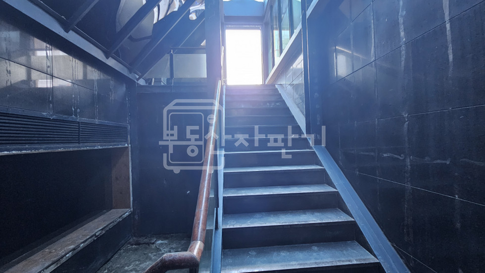 서울 강남구 신사동 무권리, 압구정역 2분, 초역세권, 지하 1층 임대 월세 매물번호 10189 사진 7